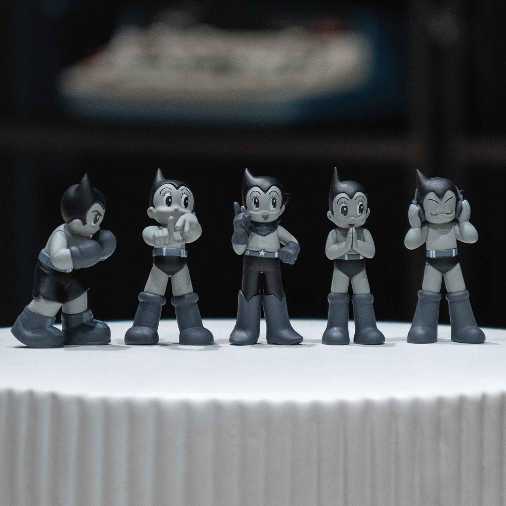 Astro Boy Mini-Series Mono Colorway 3"