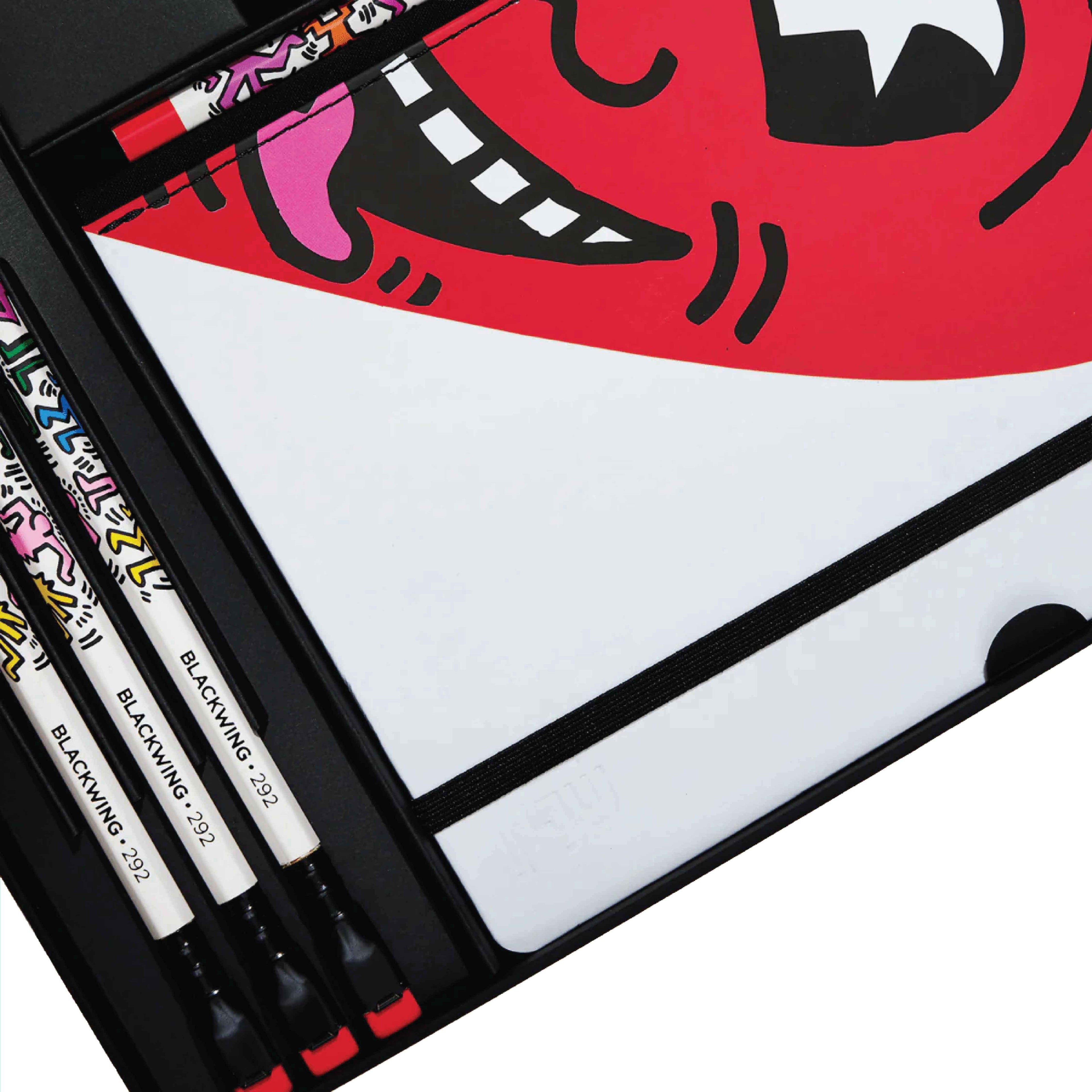 Blackwing Volume 292 - Keith Haring - Heart Essentials Set