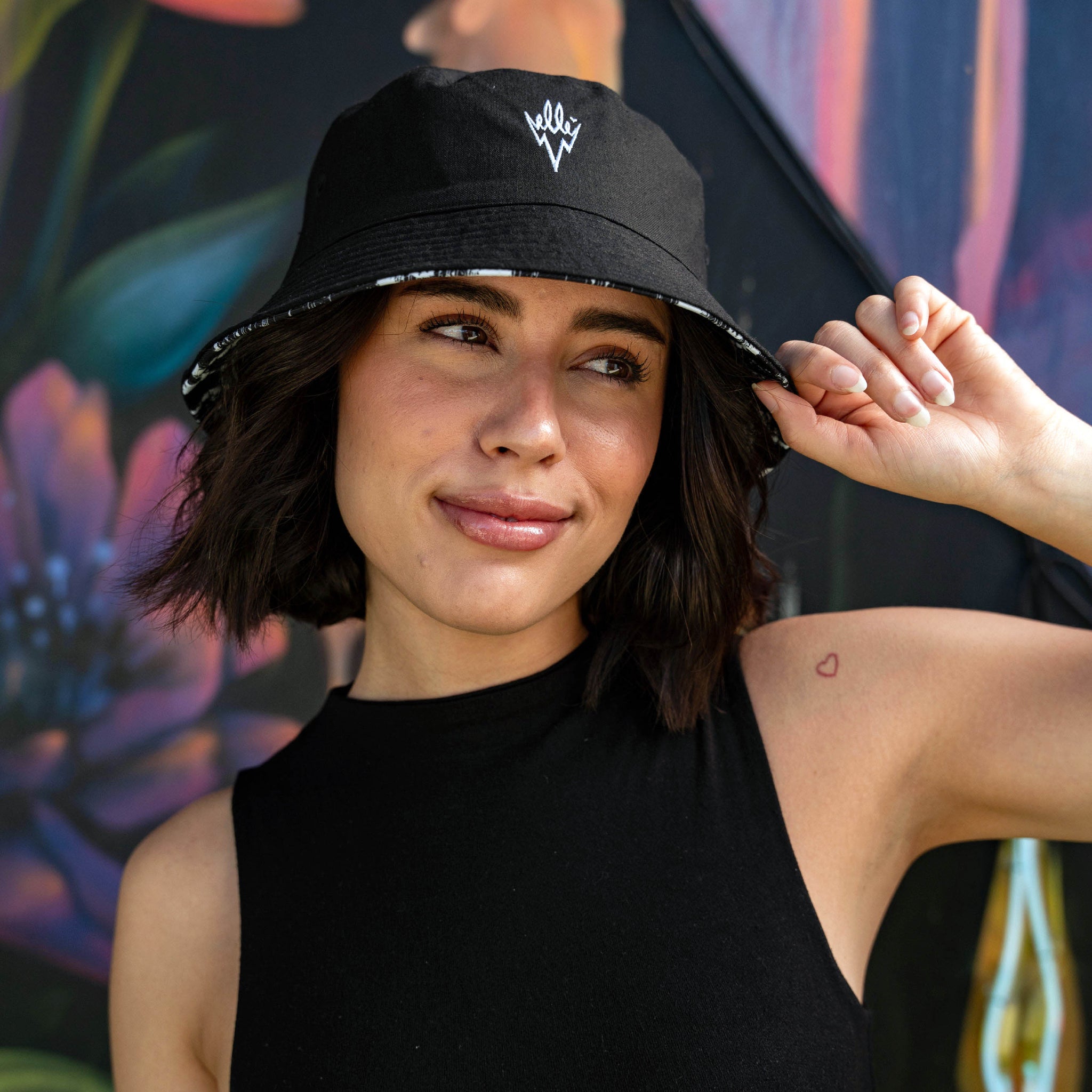 Elle Street Art CHAOS THEORY Bucket Hat