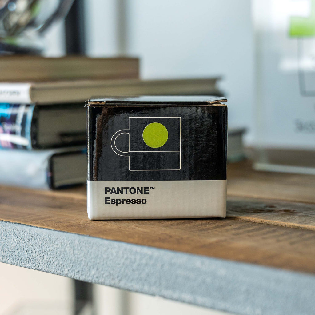 PANTONE Espresso Cup Greenery 15-0343
