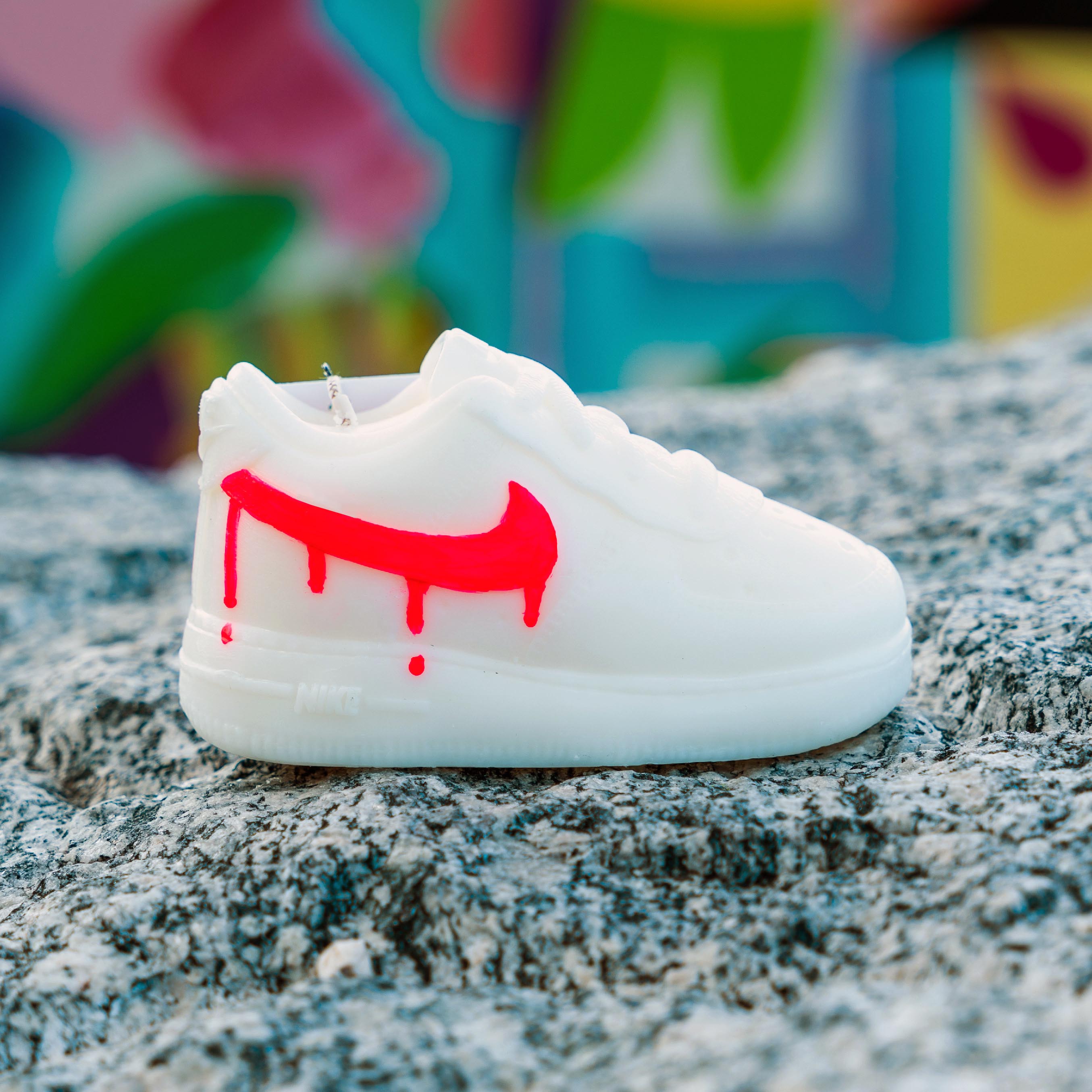 Lil Sneaky White & Pink Candle Secondary image