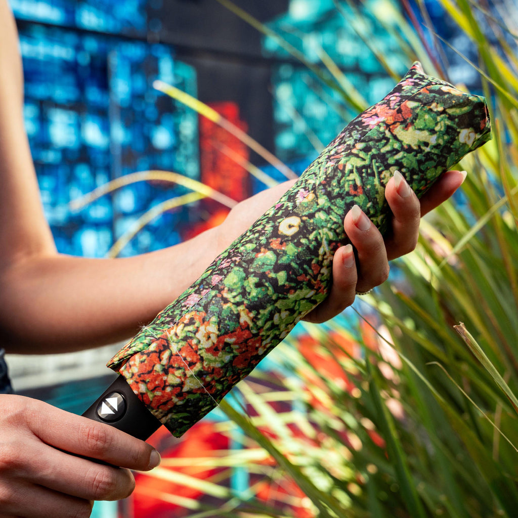 Logan Hicks THE ENTRANCE Travel-Size Umbrella