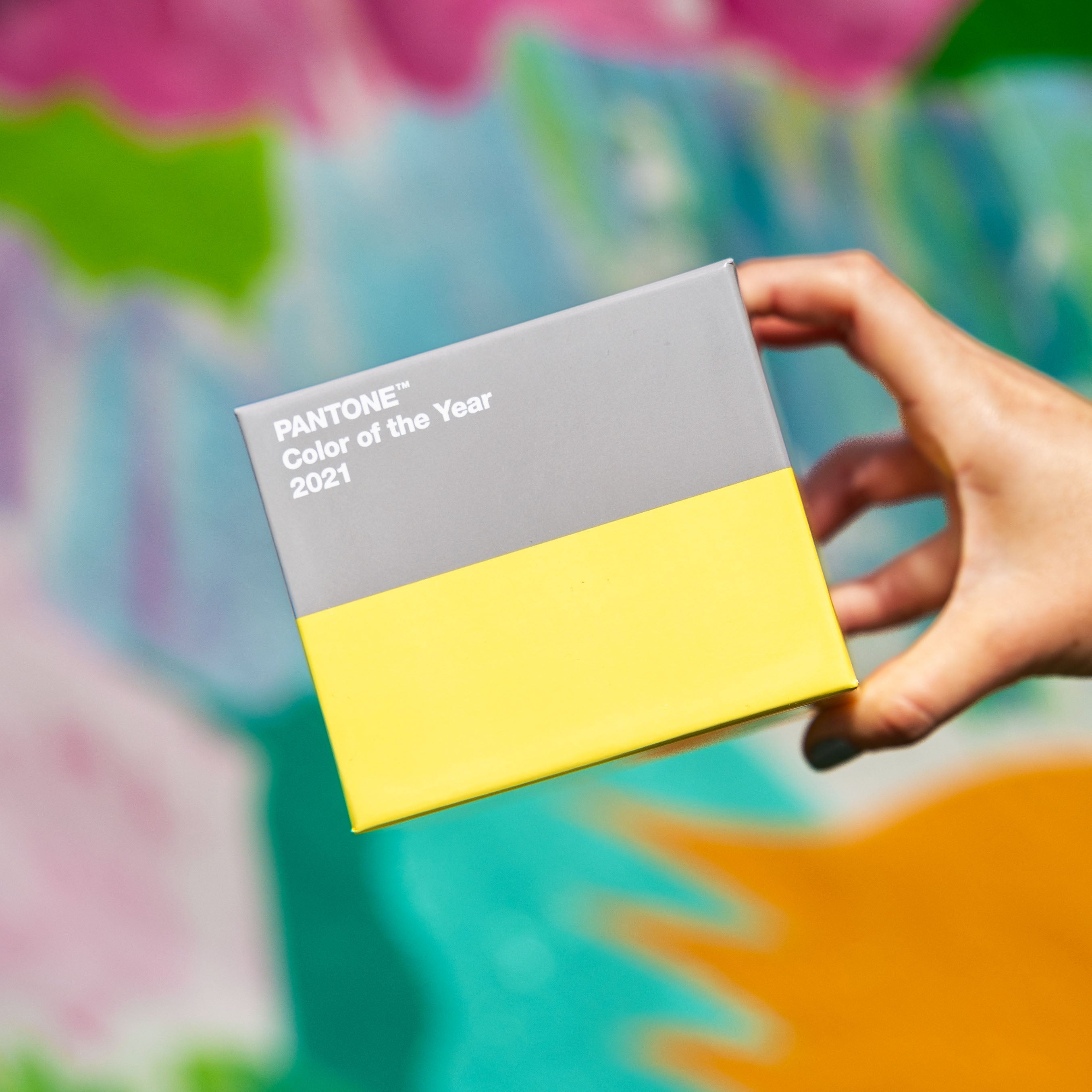 PANTONE Mug Ultimate Gray 17-5104 - Last Chance