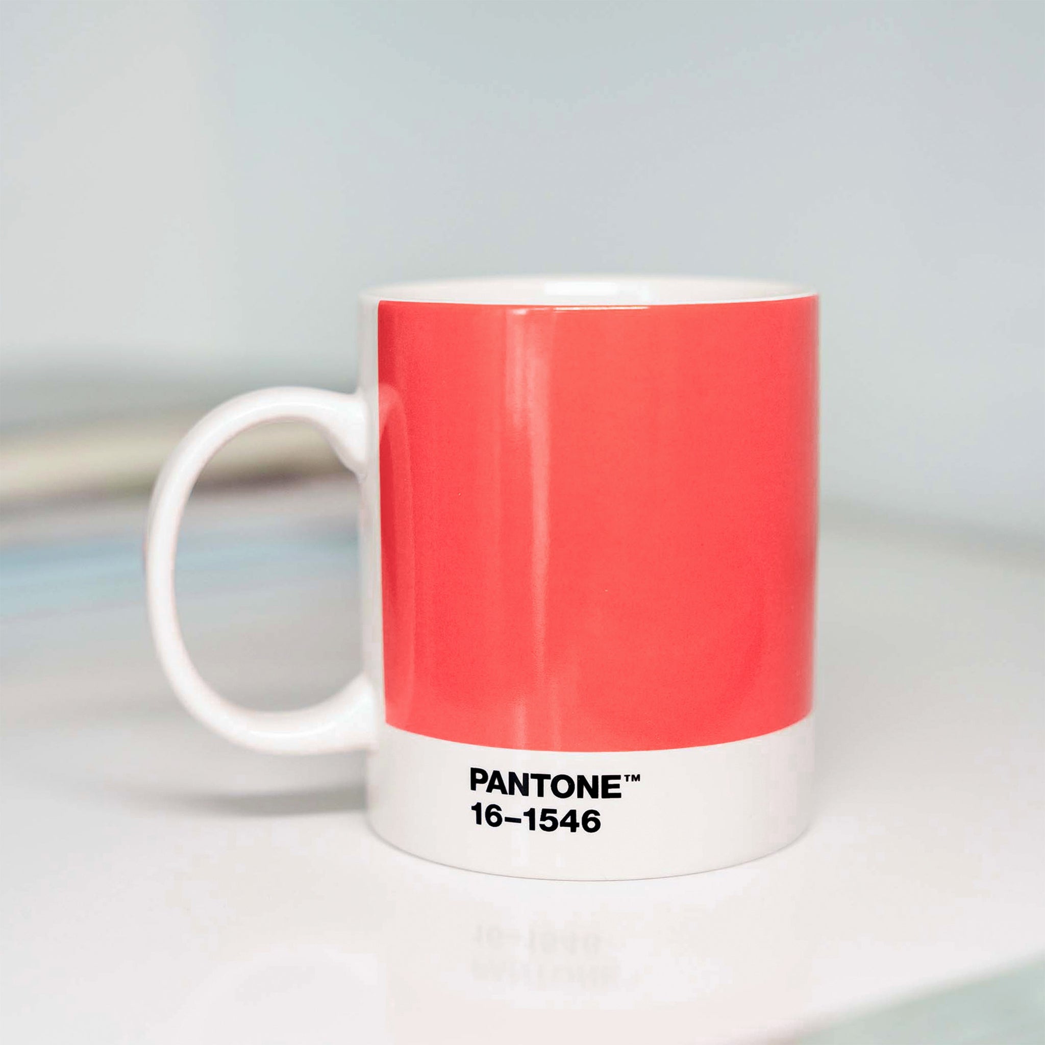 PANTONE Mug Living Coral 16-1546 COY19