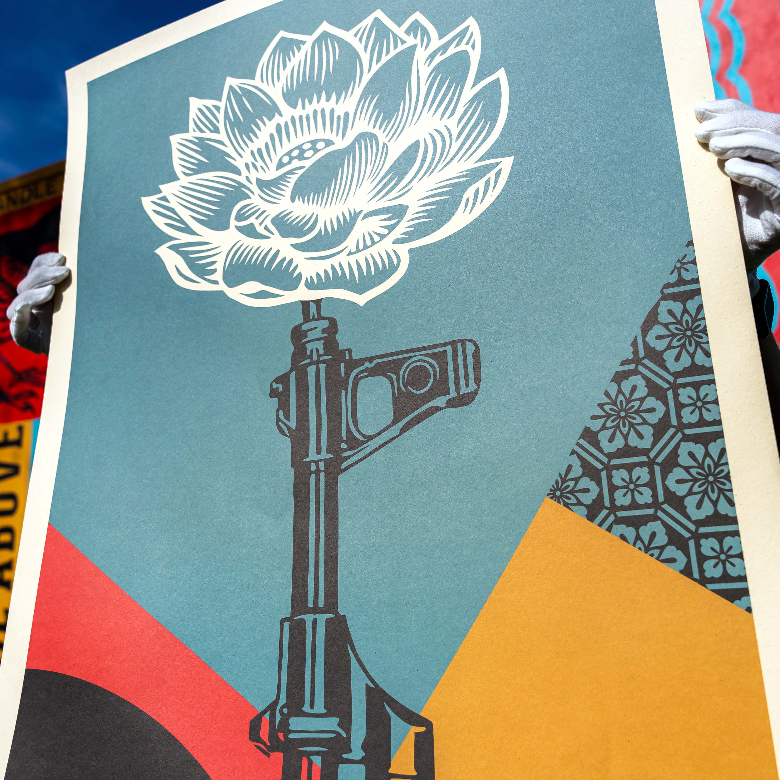 額装済/AK-47 Lotus 手書きサイン入り（オベイ）/アートポスター AK-47 Lotus Offset Lithograph – OBEY GIANT