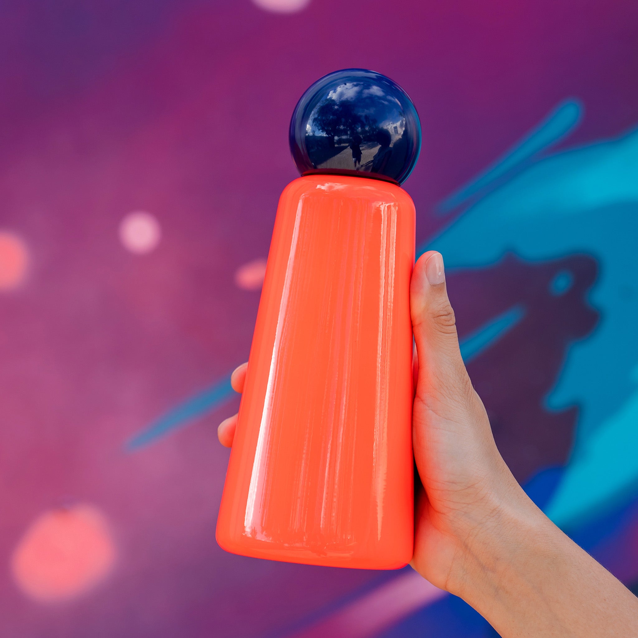 Skittle Bottle Original 500ml - Coral and Indigo Main image