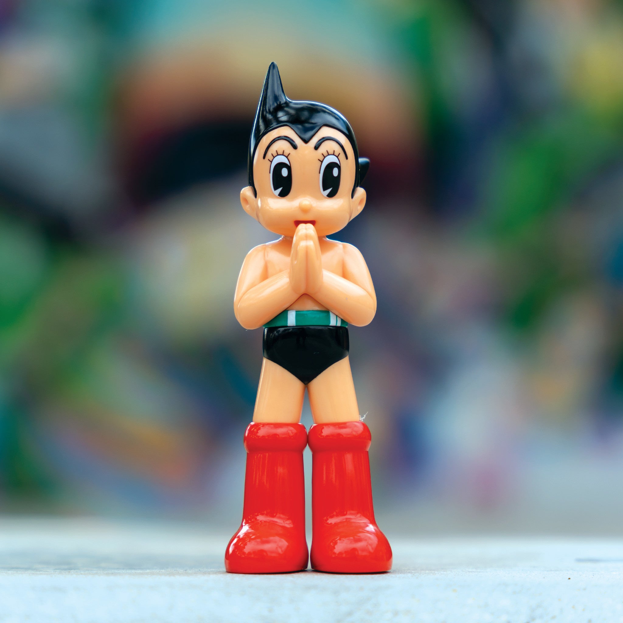 Astro Boy Greeting 6 inch - Wynwood Walls Shop