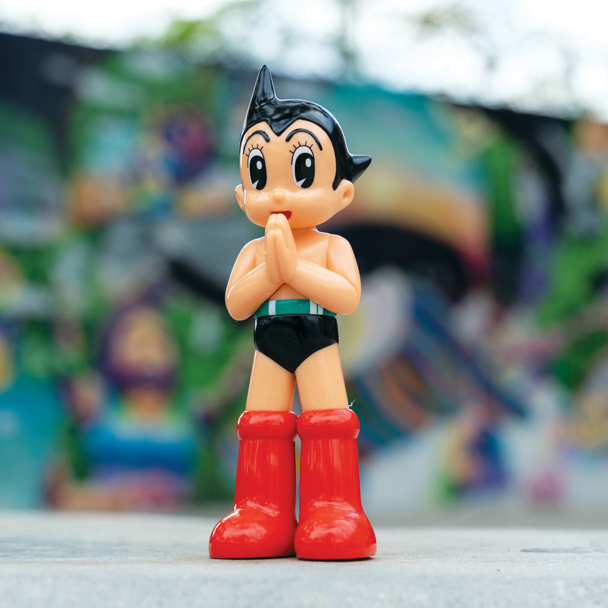 Astro Boy Greeting 6 inch - Wynwood Walls Shop
