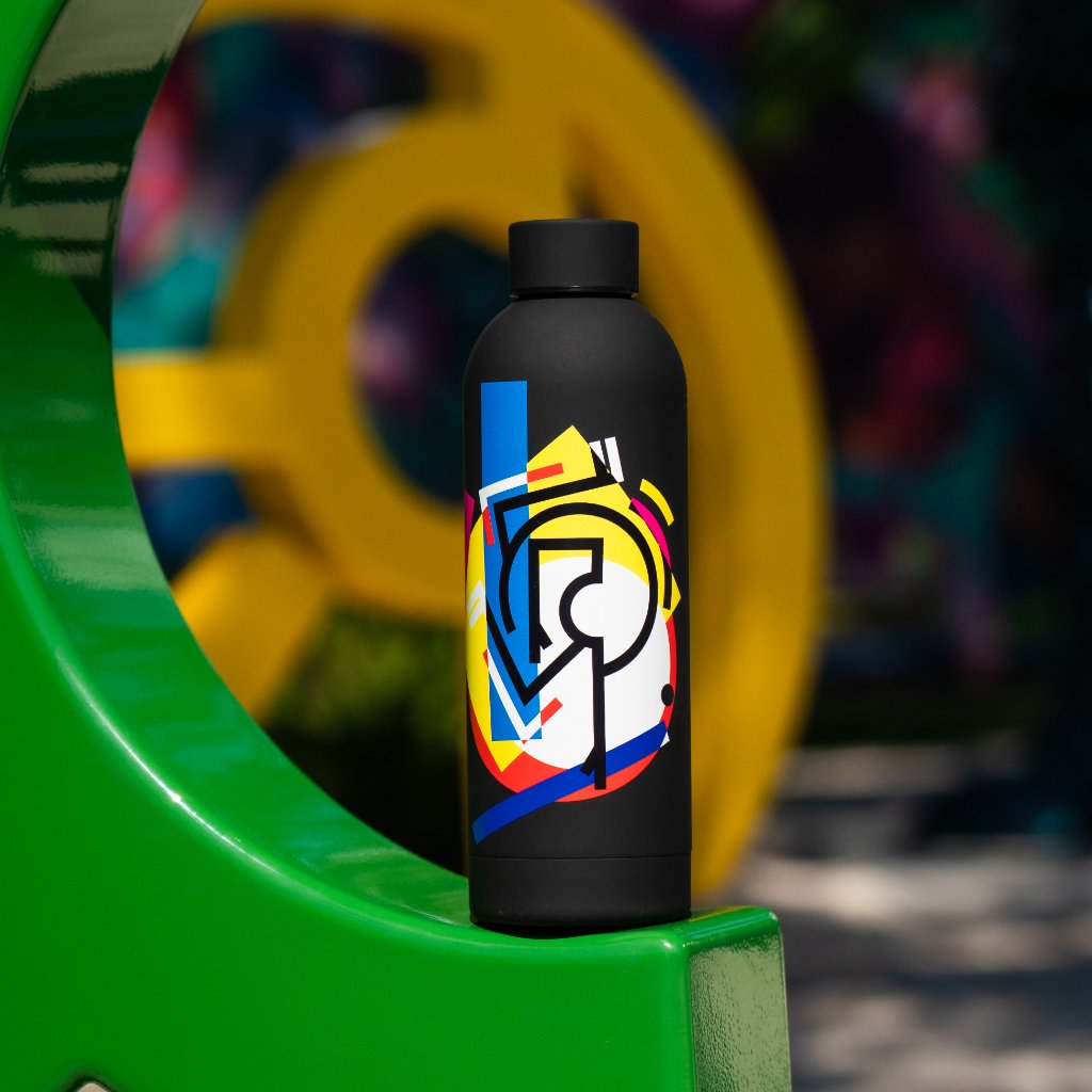 Carlos Mare BREAK FOR LOVE Water Bottle 500mL Secondary image