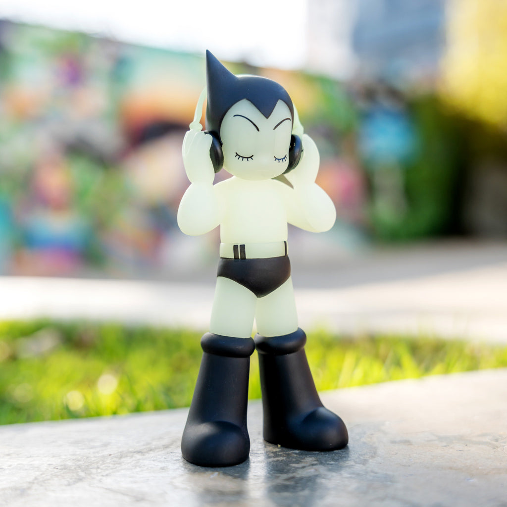 Astro Boy Dj - GID Green 6 inch - Wynwood Walls Shop