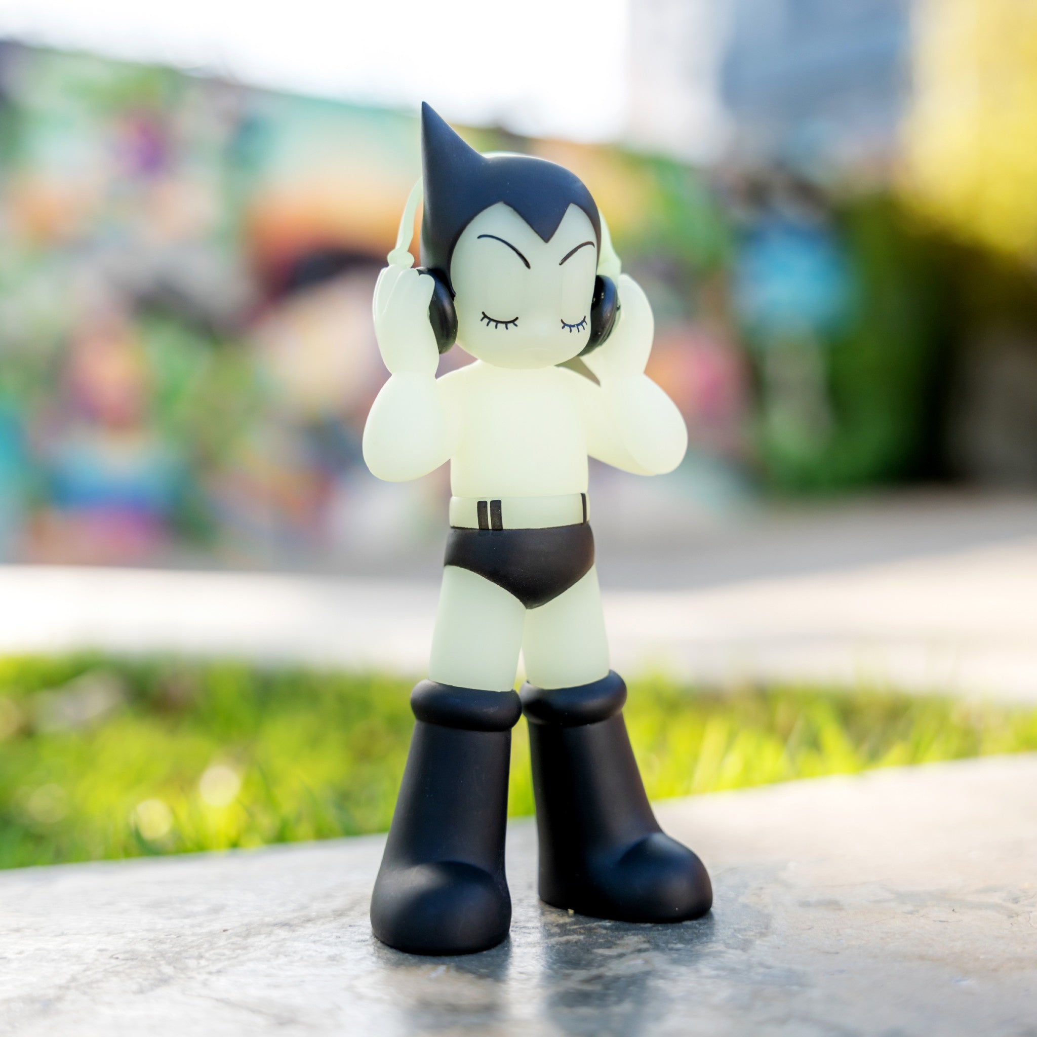 Astro Boy Dj - GID Green 6 inch - Wynwood Walls Shop