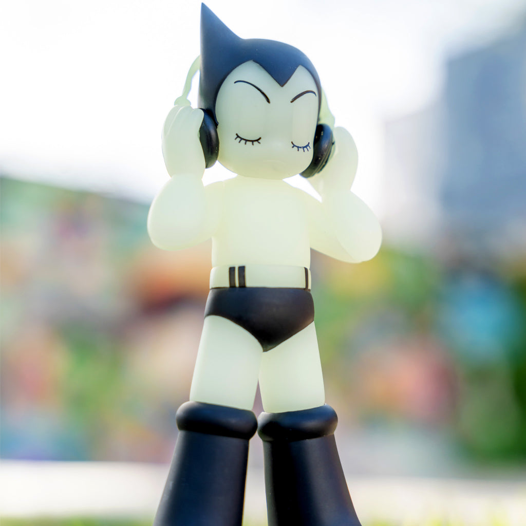 Astro Boy Dj - GID Green 6 inch - Wynwood Walls Shop