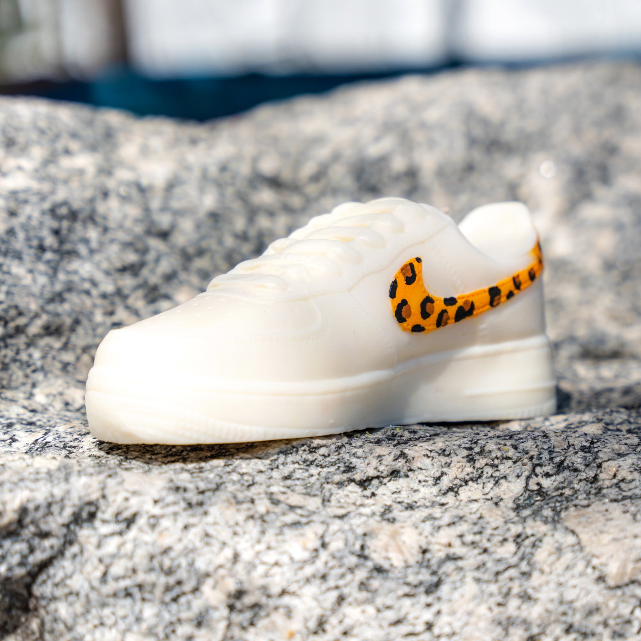 Low Top  White & Leopard Candle Secondary image
