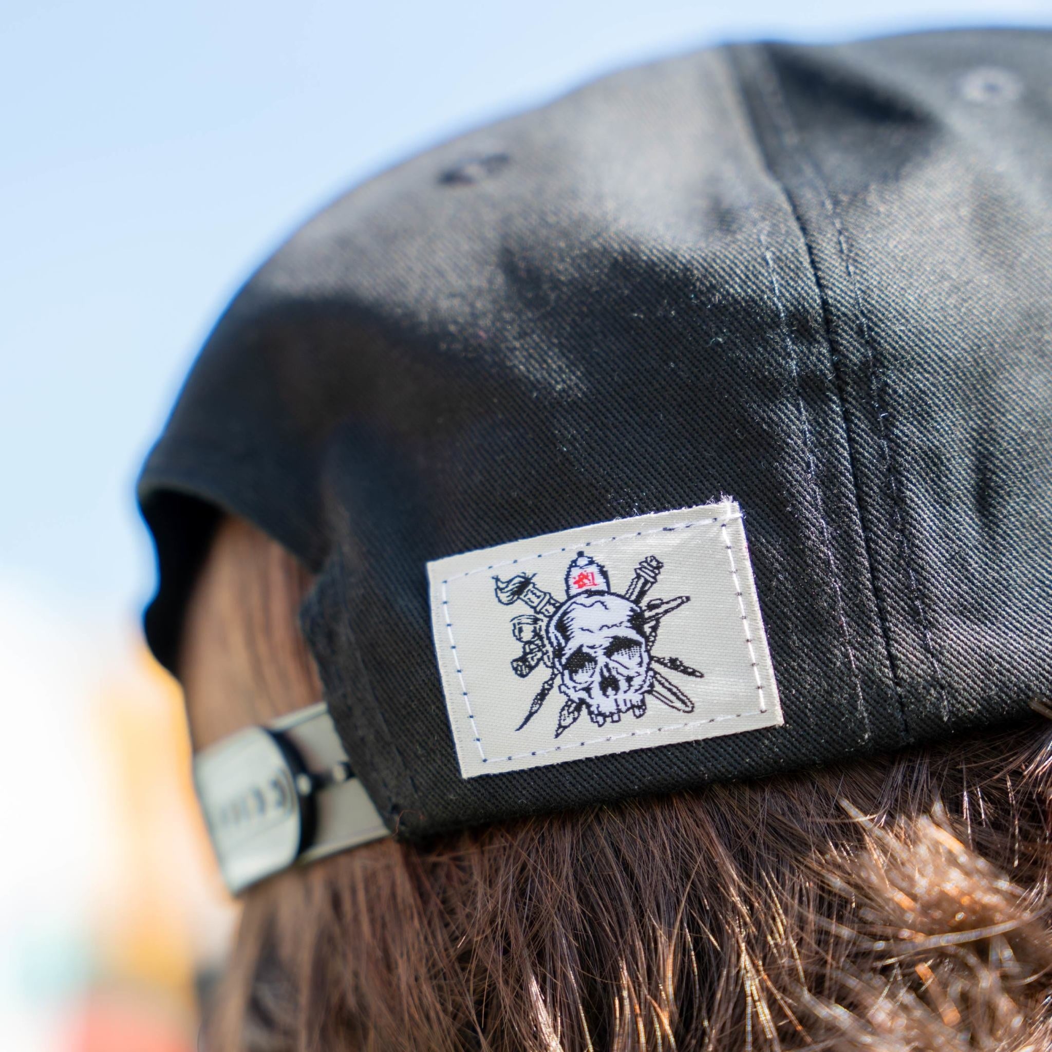 Risky's 6 Panel Bird Black Cap - Wynwood Walls Shop