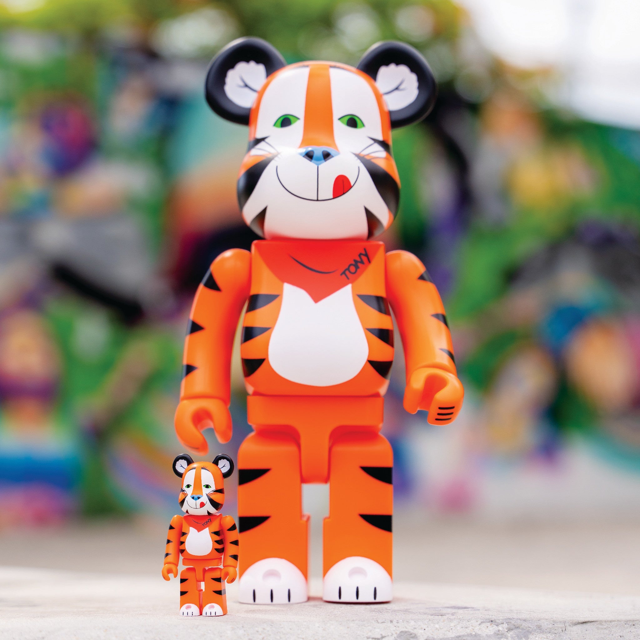 Be@rbrick Tony the Tiger 100% & 400% - Wynwood Walls Shop