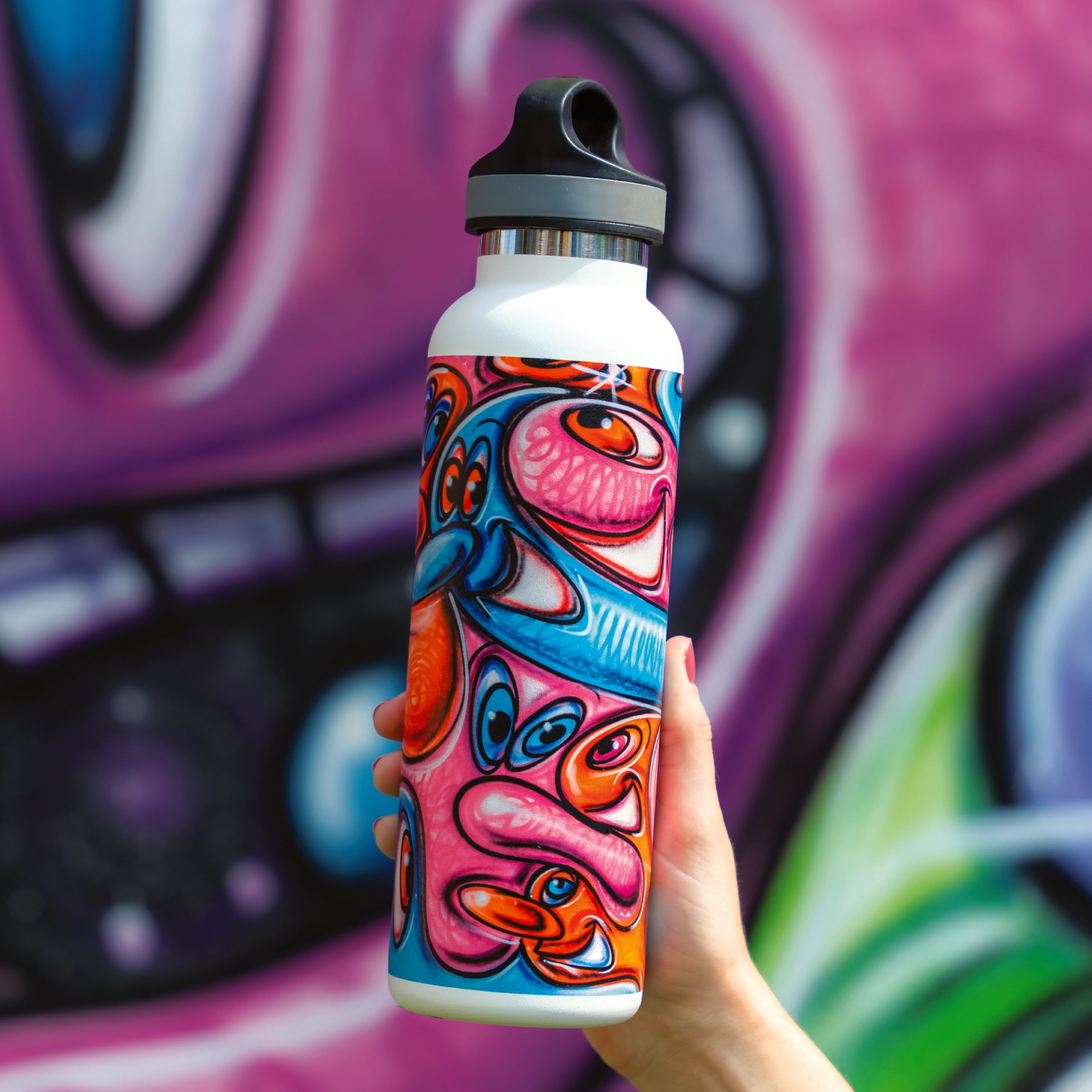 Kenny Scharf Water Bottle Zoomara - Leaving soon