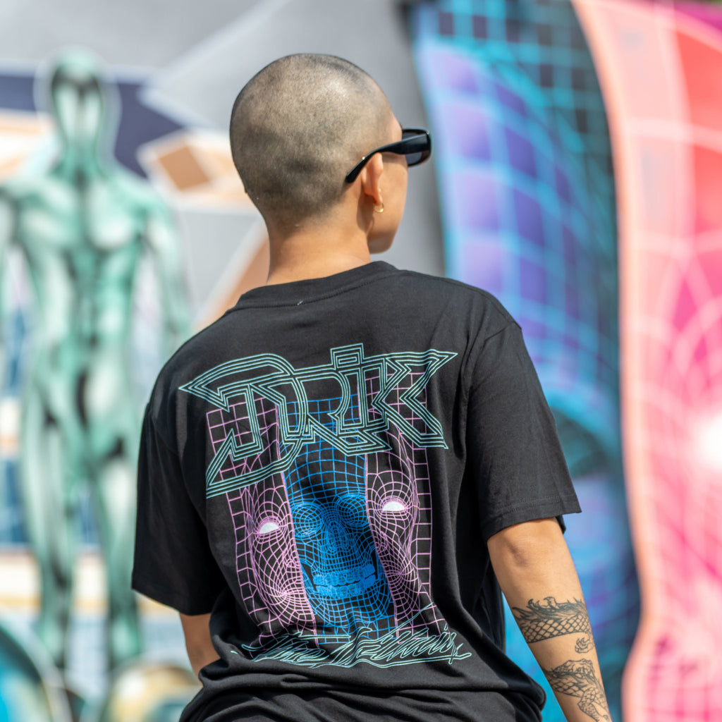 Drik the Villain VISUALIZE MINDSET Wynwood Walls Sportiqe Tee - Wynwood Walls Shop
