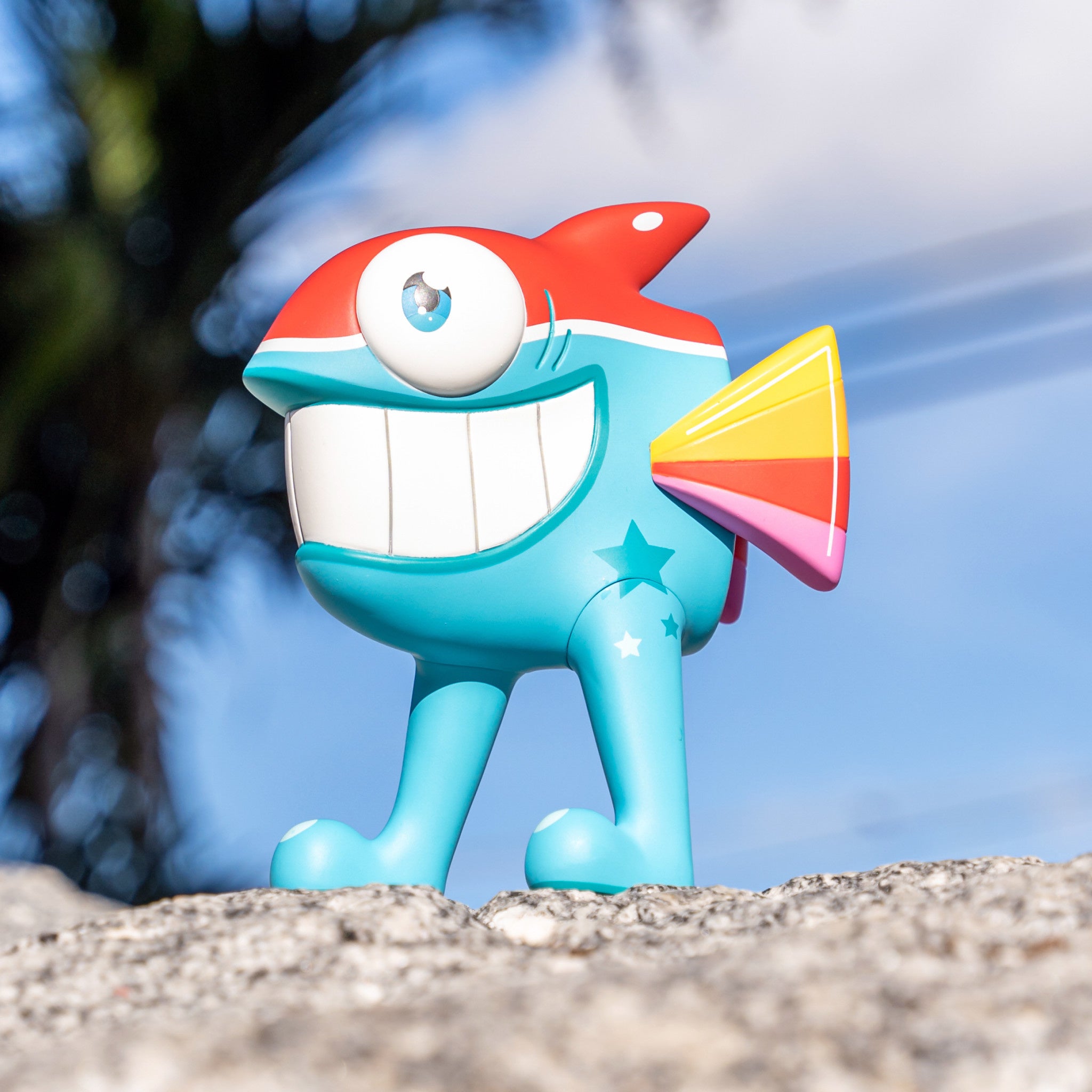 PEZ The Walking Fish - Tropical Secondary image